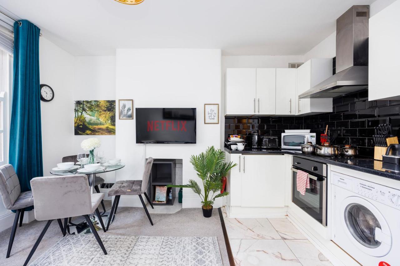 לונדון 2 Bed Apartment מראה חיצוני תמונה