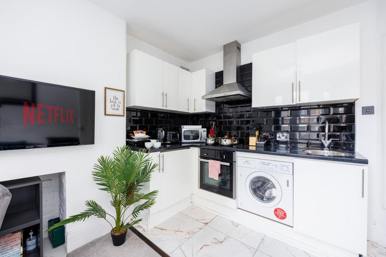 לונדון 2 Bed Apartment מראה חיצוני תמונה